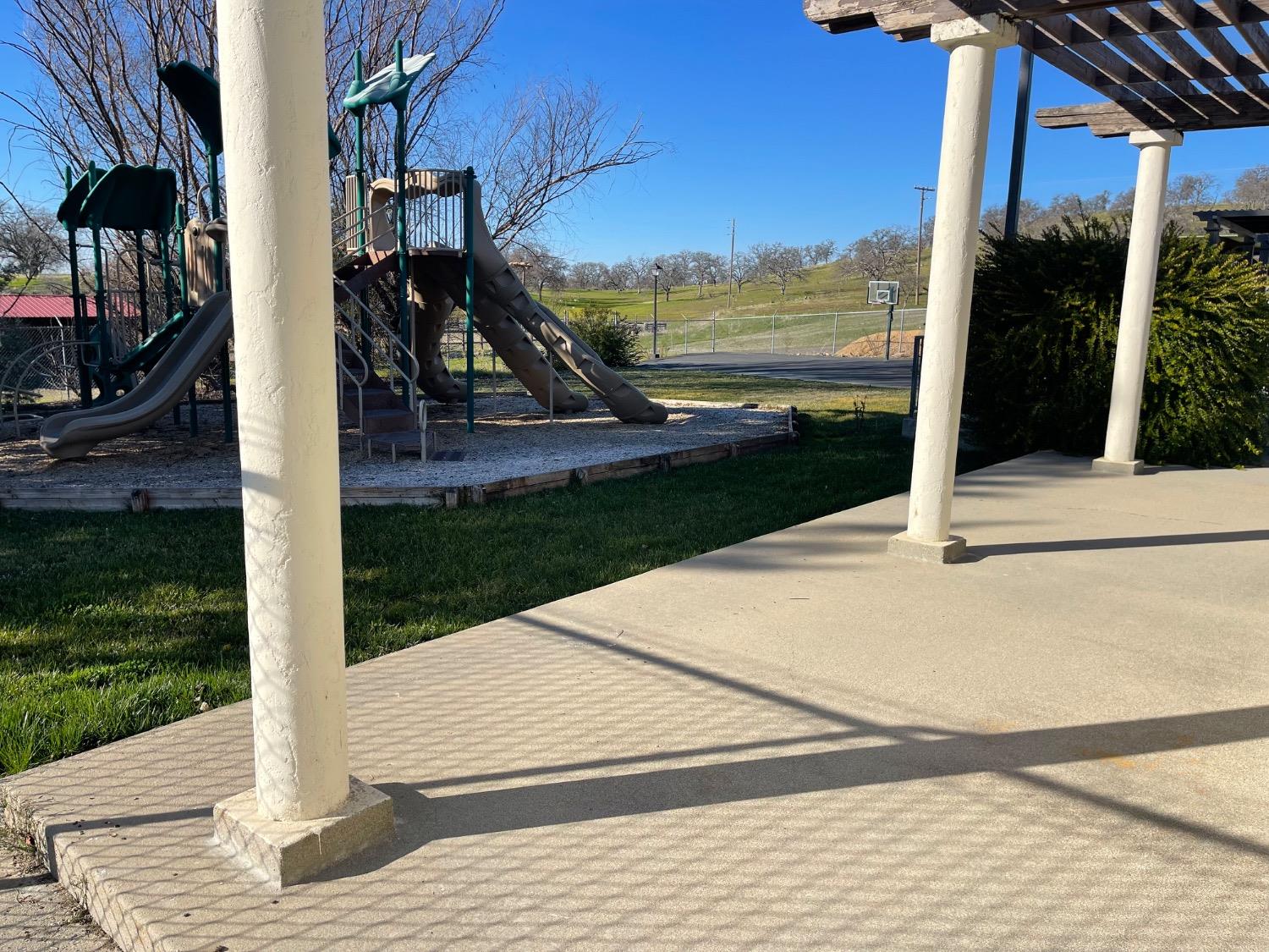 13651 Barro Ct, La Grange, CA 95329