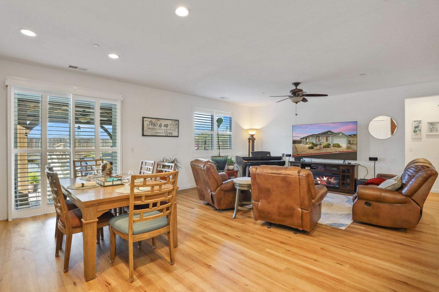 346 Copper Crest Dr, Copperopolis, CA 95228