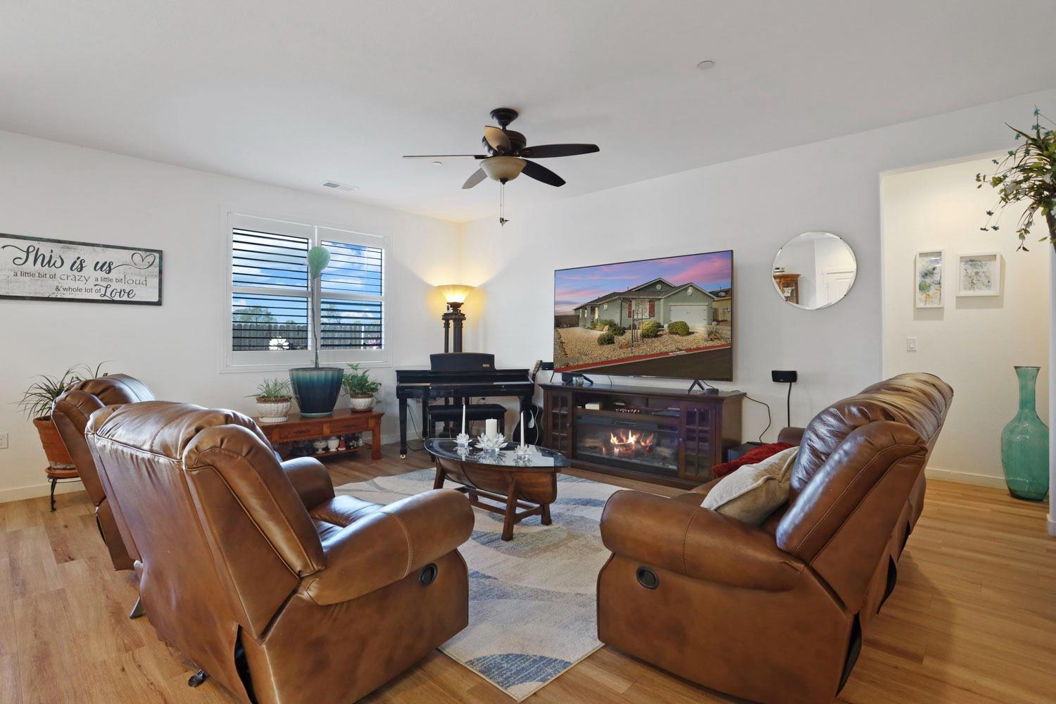 346 Copper Crest Dr, Copperopolis, CA 95228