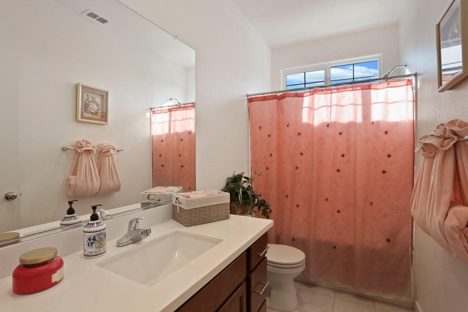 346 Copper Crest Dr, Copperopolis, CA 95228