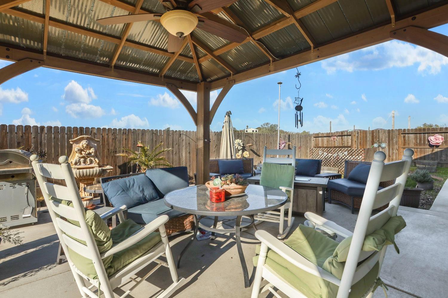 346 Copper Crest Dr, Copperopolis, CA 95228