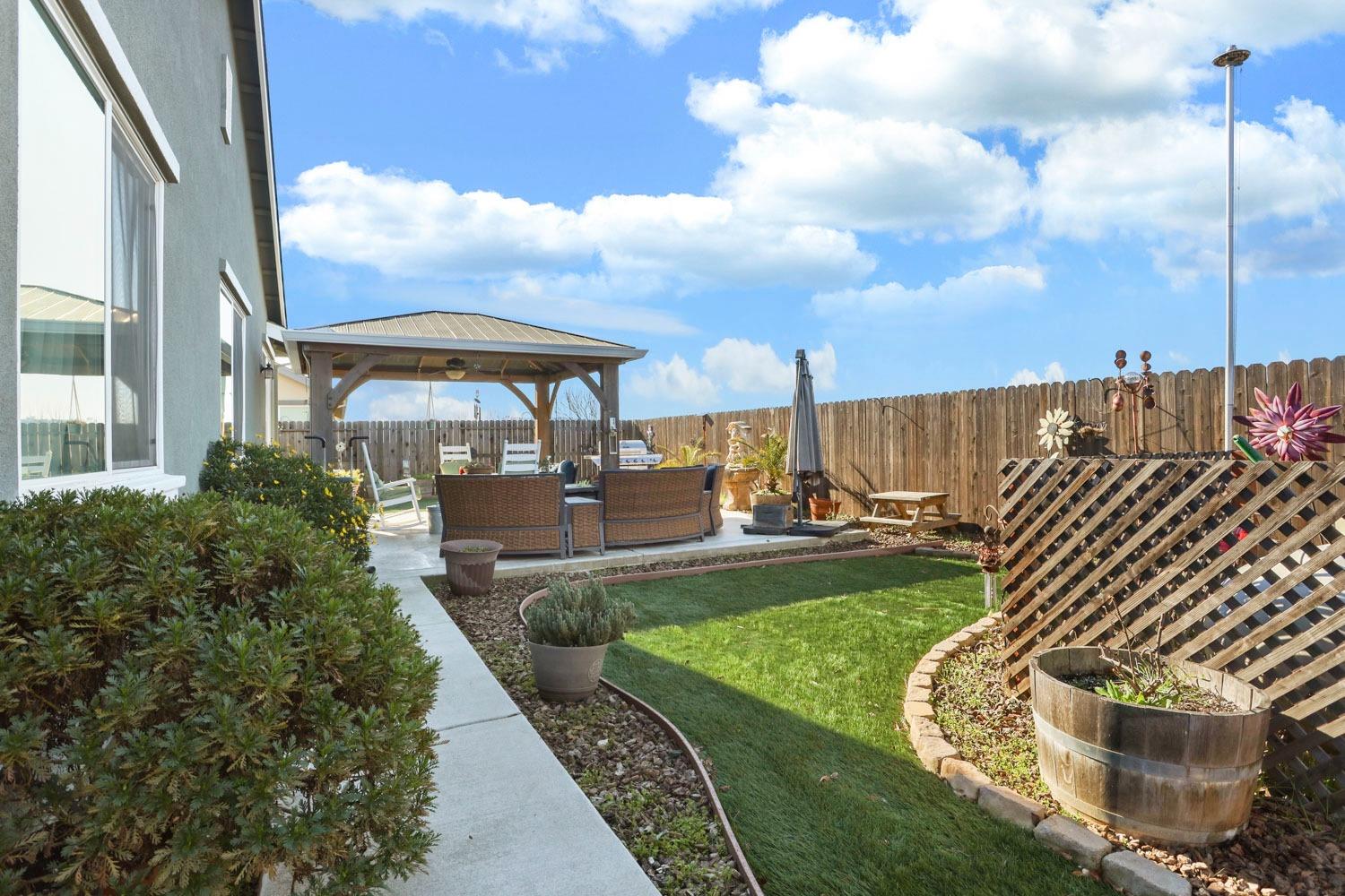 346 Copper Crest Dr, Copperopolis, CA 95228