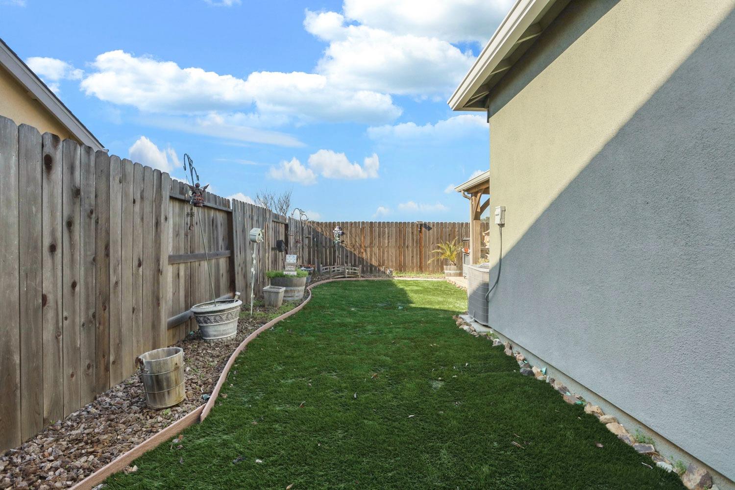 346 Copper Crest Dr, Copperopolis, CA 95228