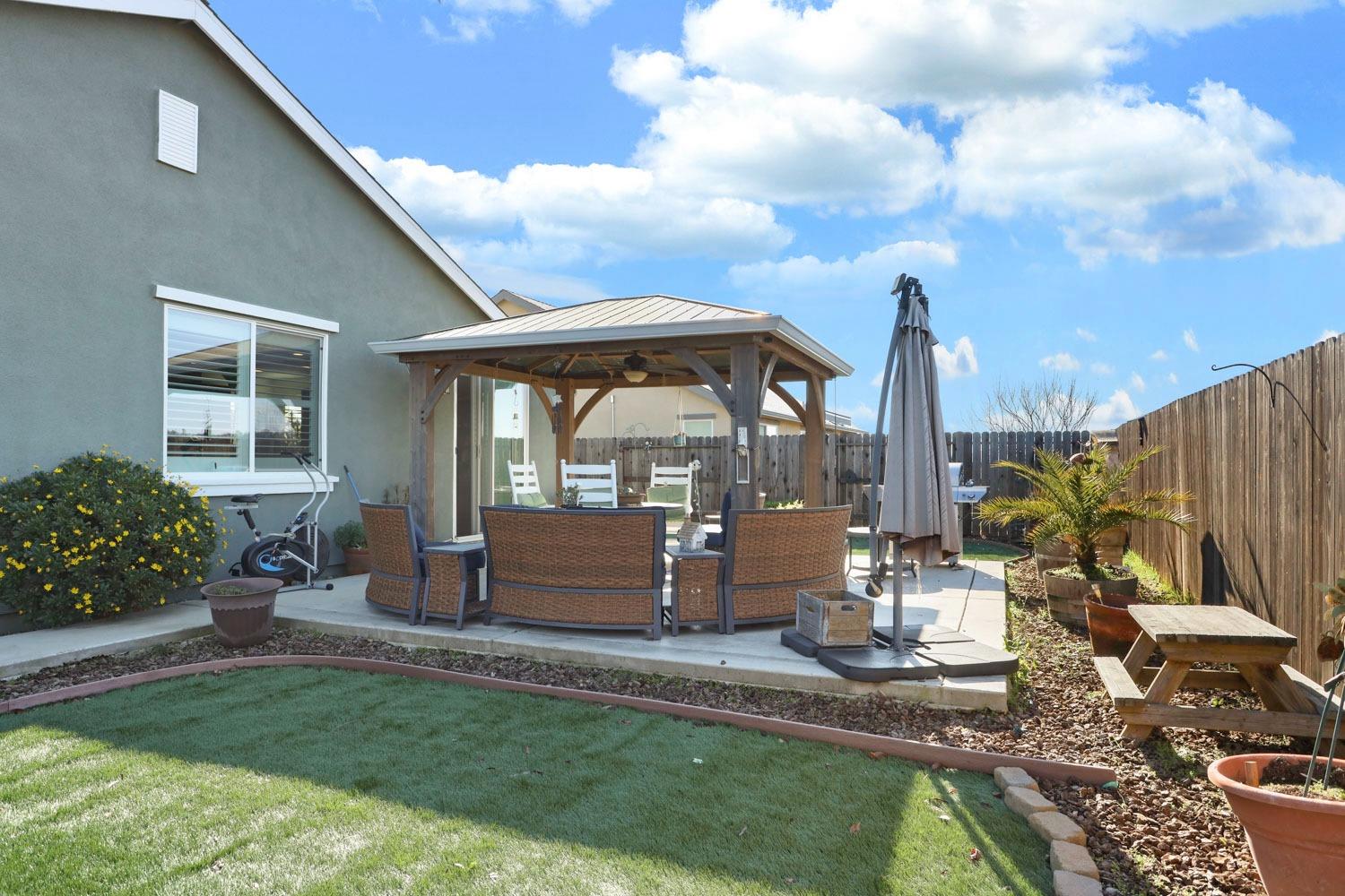 346 Copper Crest Dr, Copperopolis, CA 95228