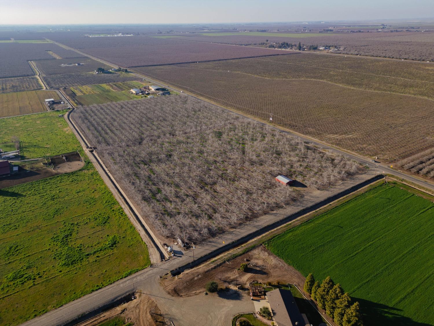 37 Whealan Rd, Le Grand, CA 95333