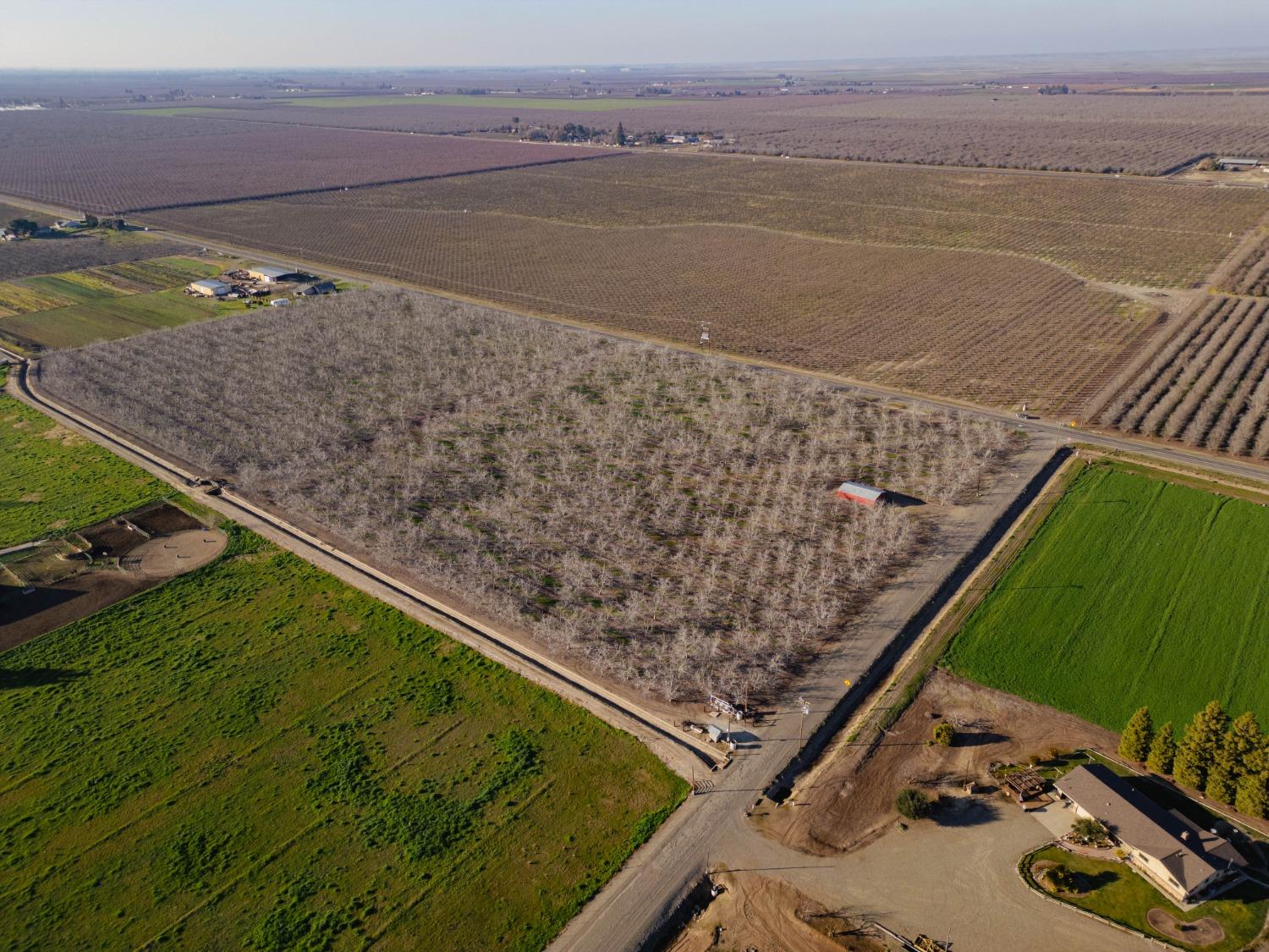 37 Whealan Rd, Le Grand, CA 95333