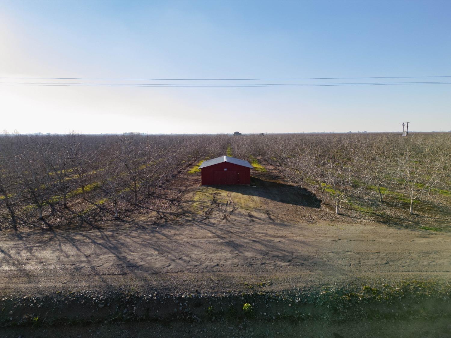 37 Whealan Rd, Le Grand, CA 95333