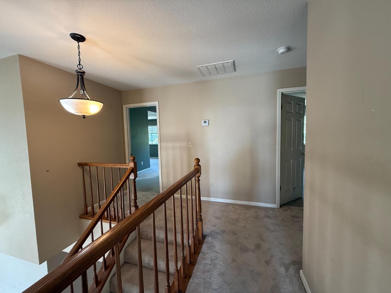 217 Castile Ln, Turlock, CA 95382