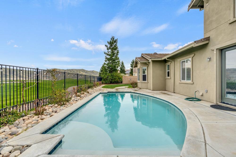 20300 Panoz Rd, Patterson, CA 95363