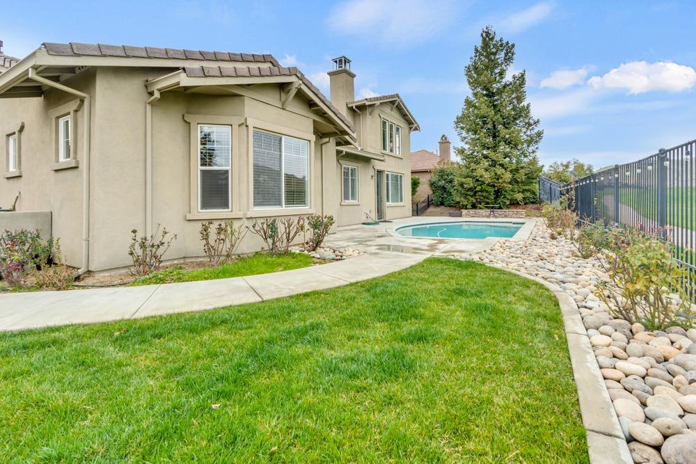 20300 Panoz Rd, Patterson, CA 95363