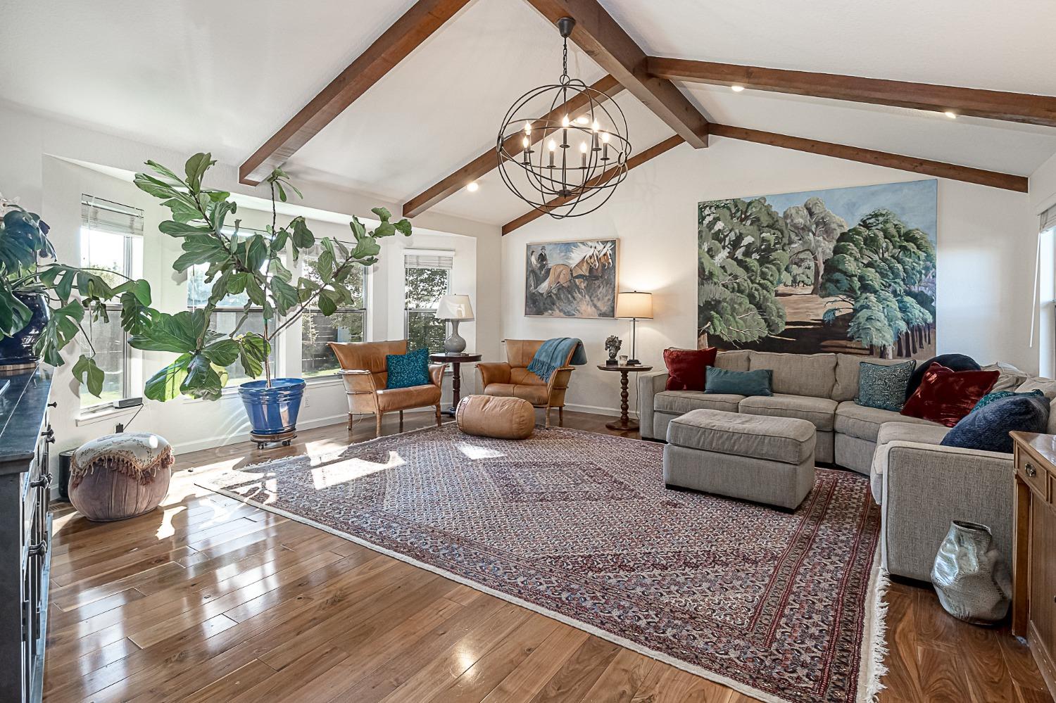 6613 Woodland Ave, Modesto, CA 95358