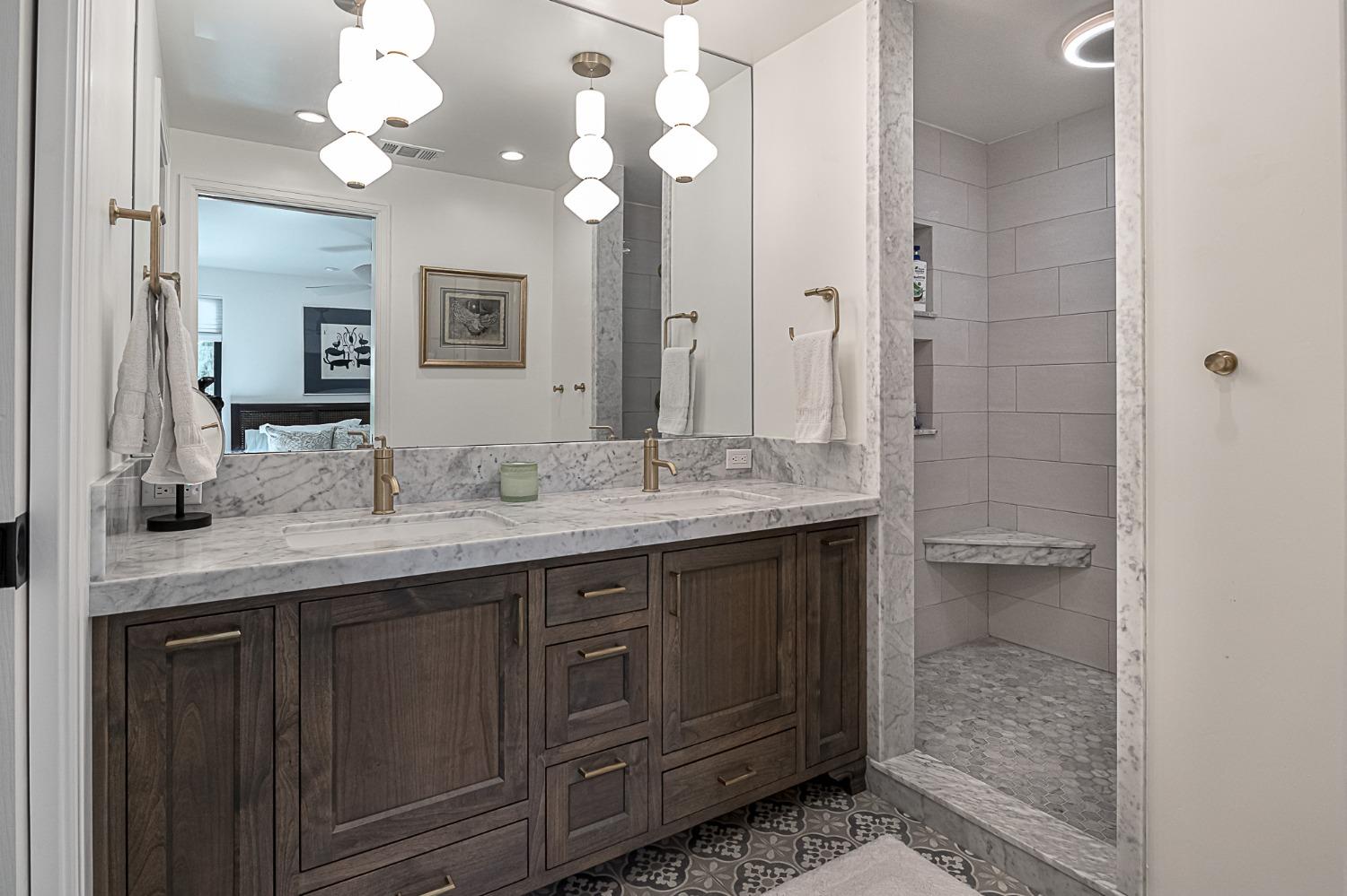 6613 Woodland Ave, Modesto, CA 95358