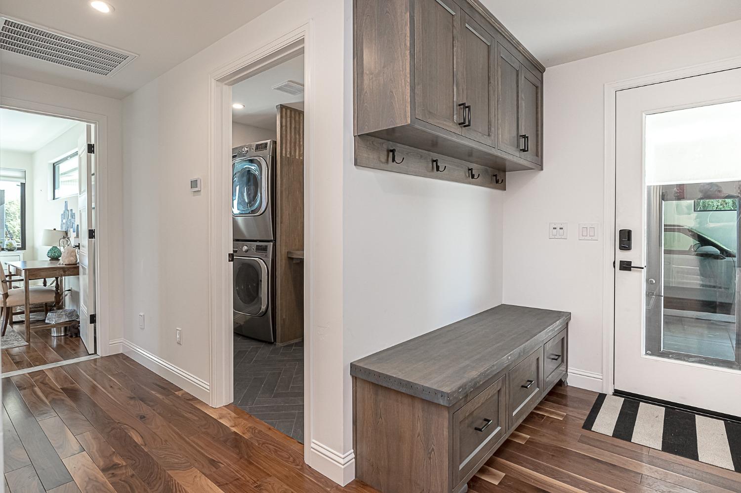 6613 Woodland Ave, Modesto, CA 95358