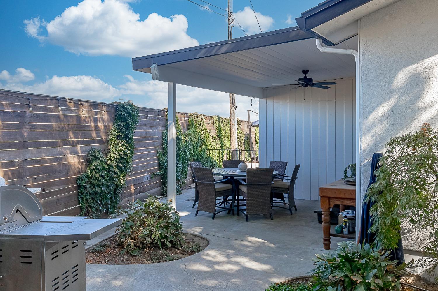 6613 Woodland Ave, Modesto, CA 95358