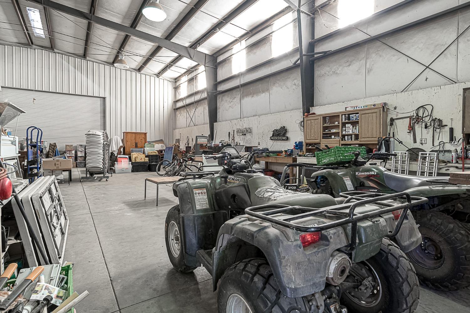 6613 Woodland Ave, Modesto, CA 95358