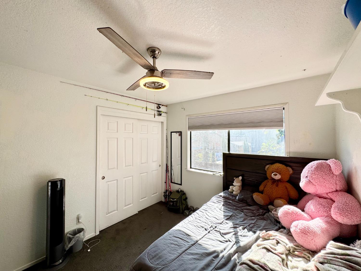 708 Bonneau Ct, Patterson, CA 95363