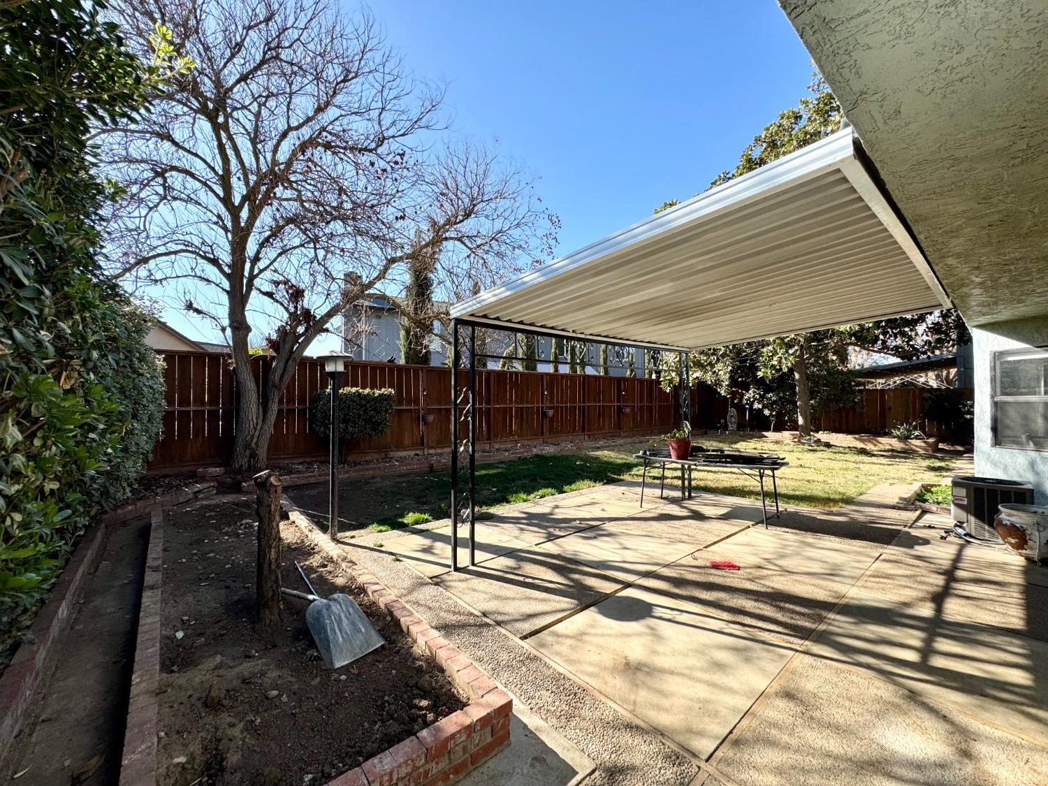 708 Bonneau Ct, Patterson, CA 95363