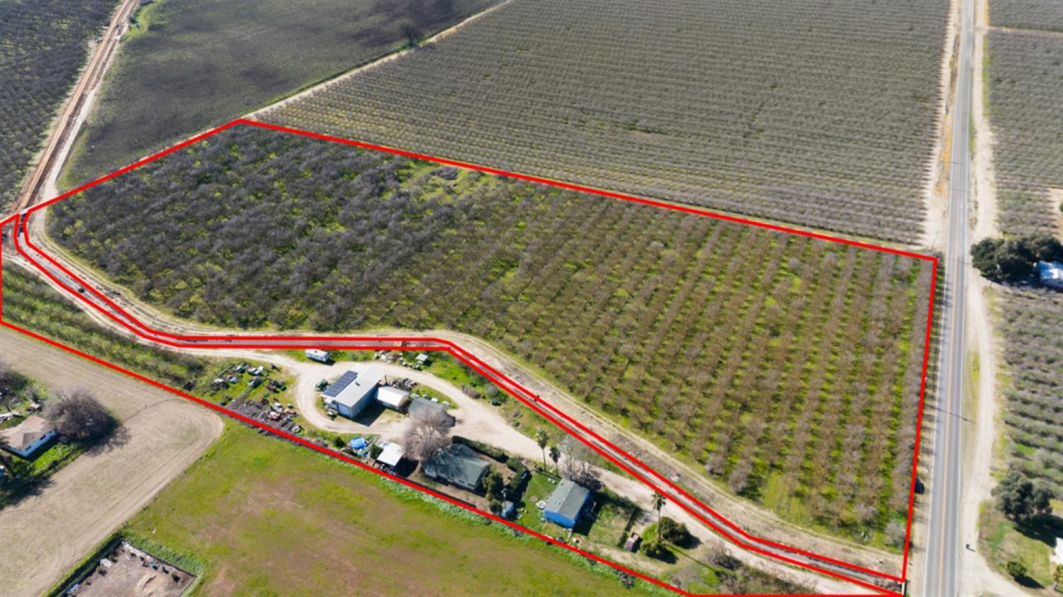 14127 Vinewood Ave, Livingston, CA 95334