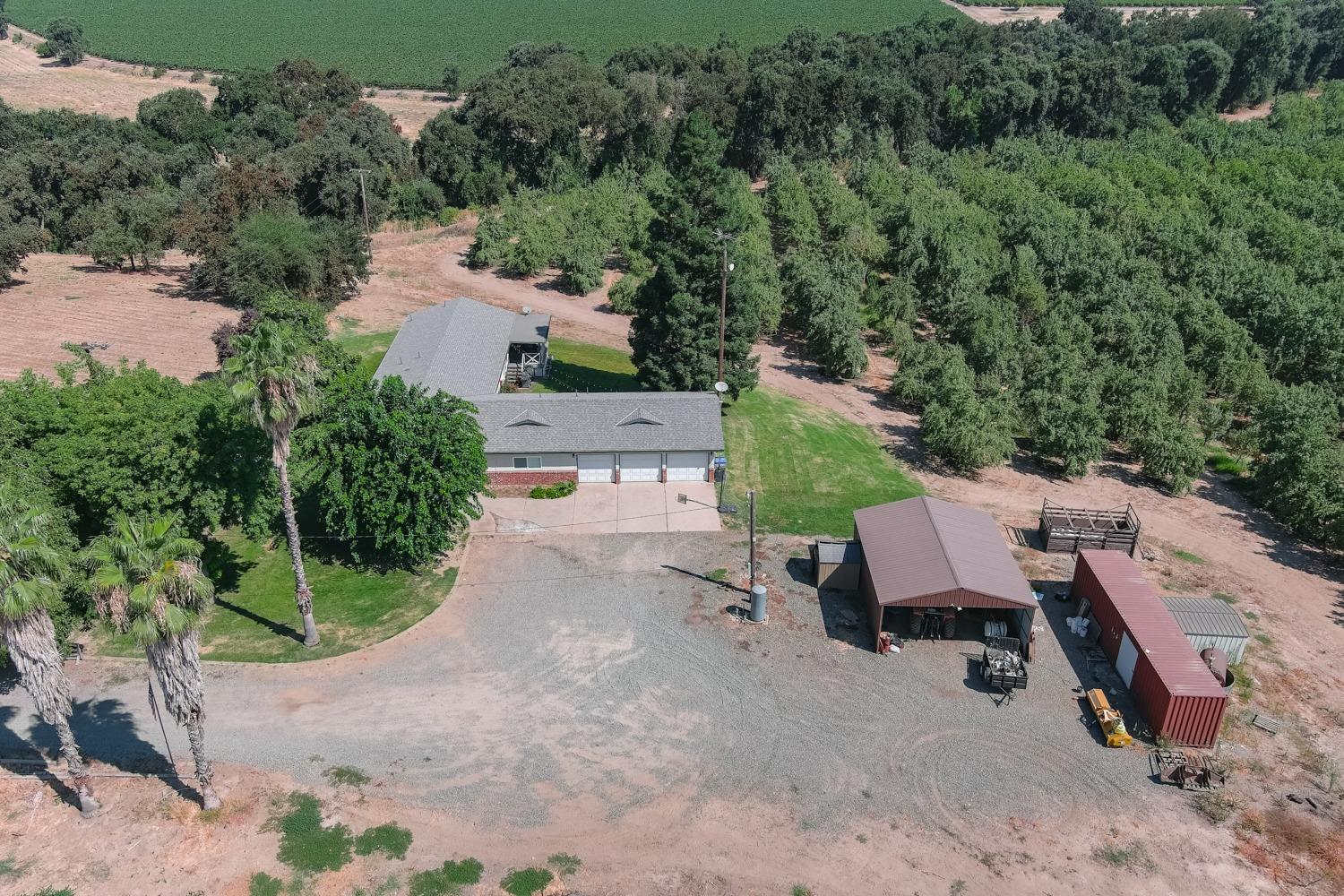 9337 Creekside Ln, Modesto, CA 95357