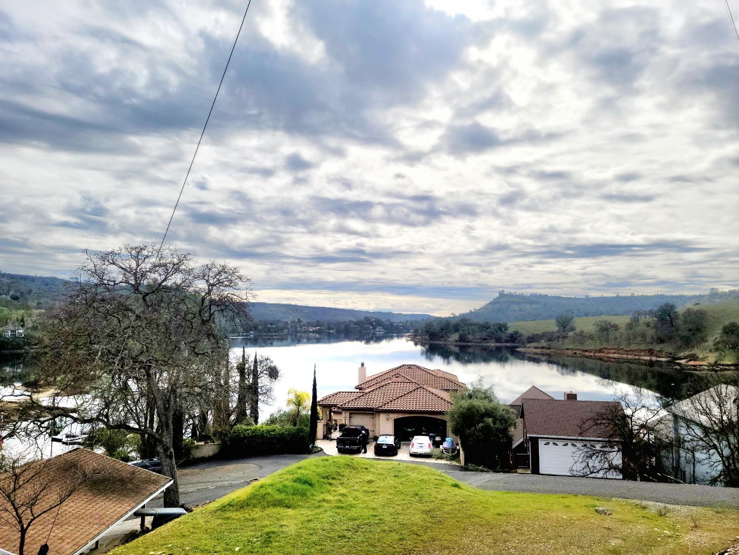 835 Foothill Rd, Copperopolis, CA 95228