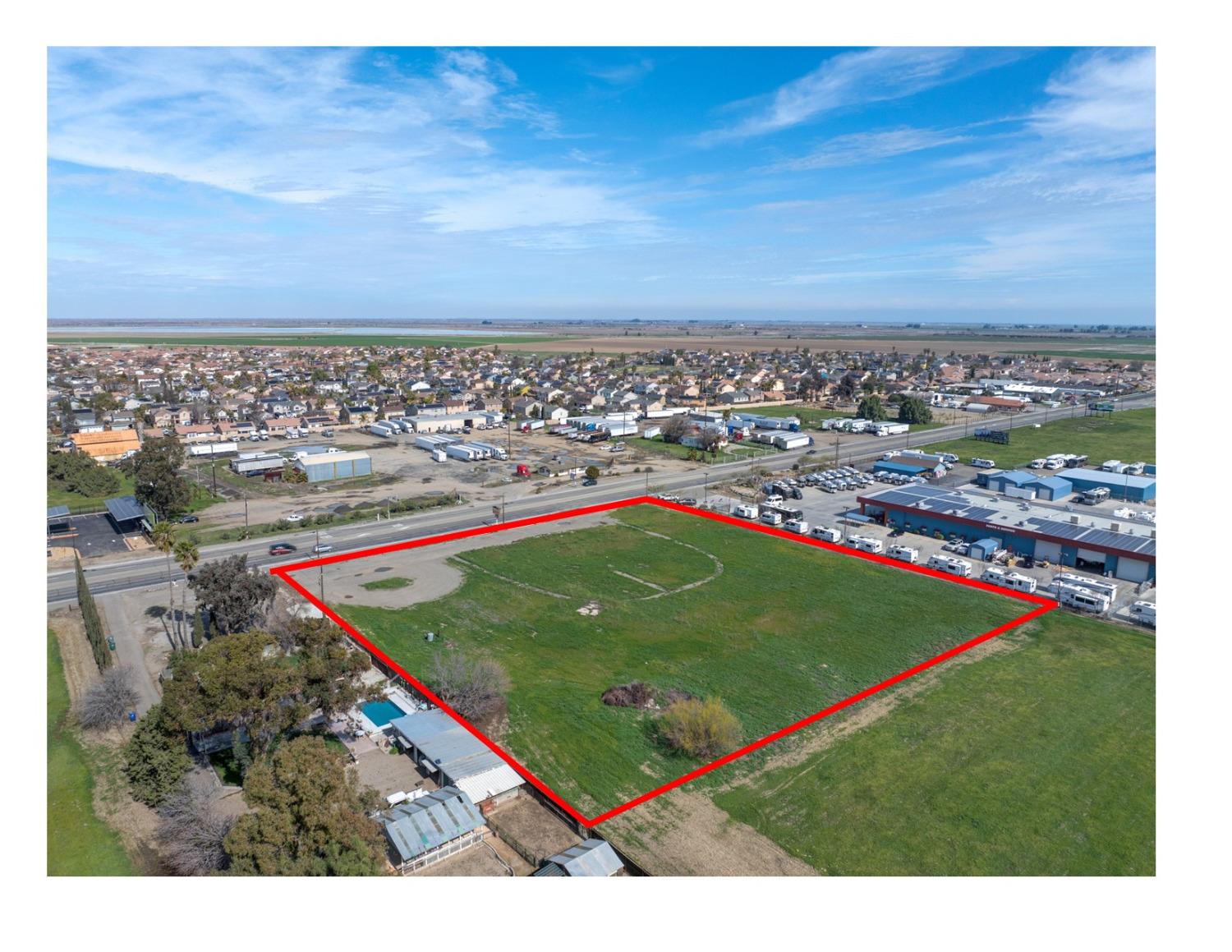 2527 E Pacheco Blvd, Los Banos, CA 95322