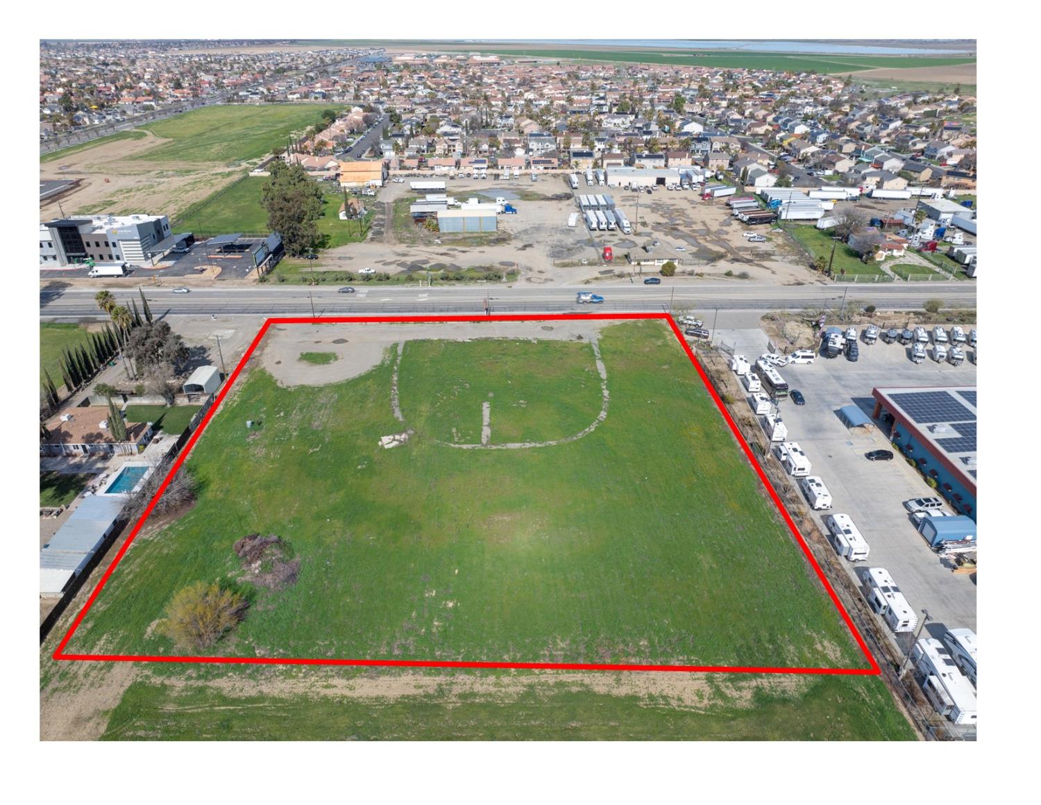 2527 E Pacheco Blvd, Los Banos, CA 95322