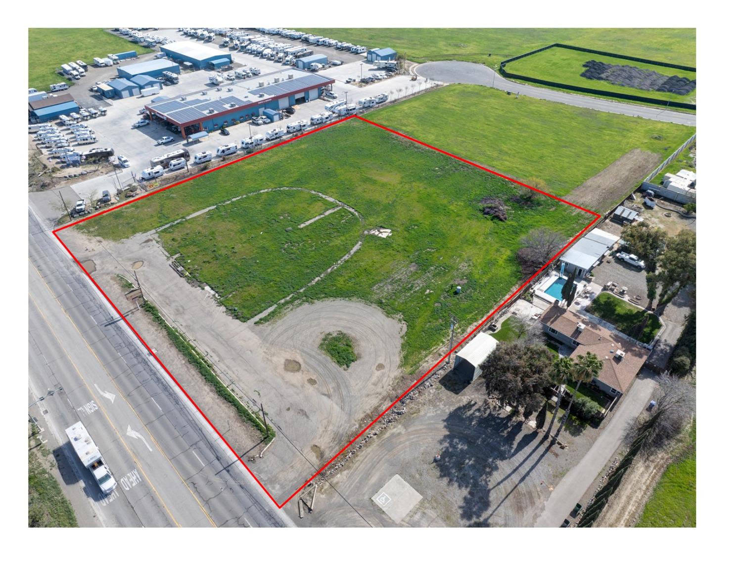 2527 E Pacheco Blvd, Los Banos, CA 95322