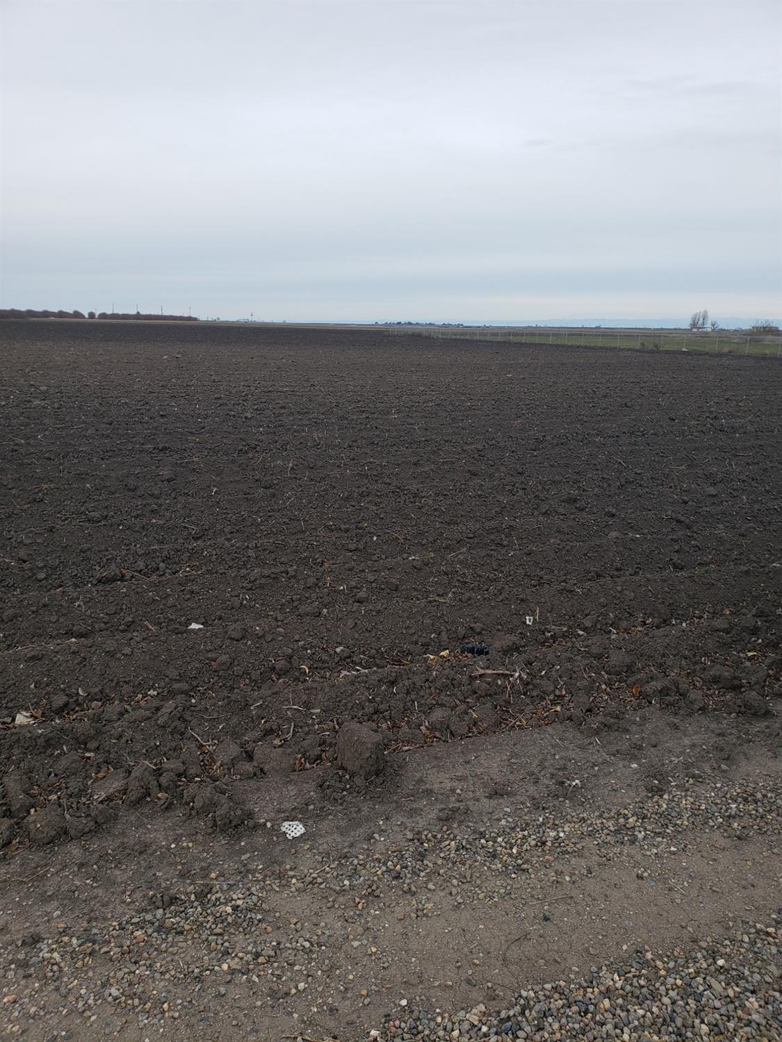 43044 valeria, Dos Palos, CA 93620