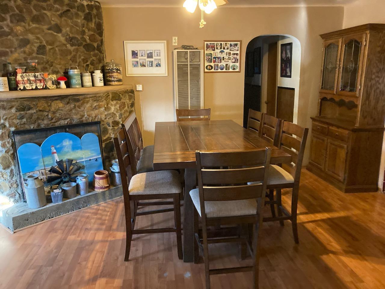 43044 valeria, Dos Palos, CA 93620