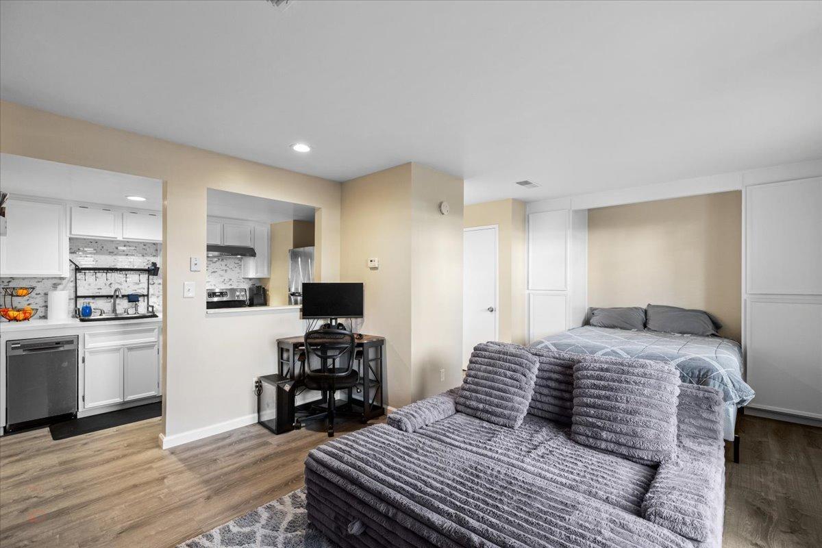 3701 Colonial Dr #23, Modesto, CA 95356