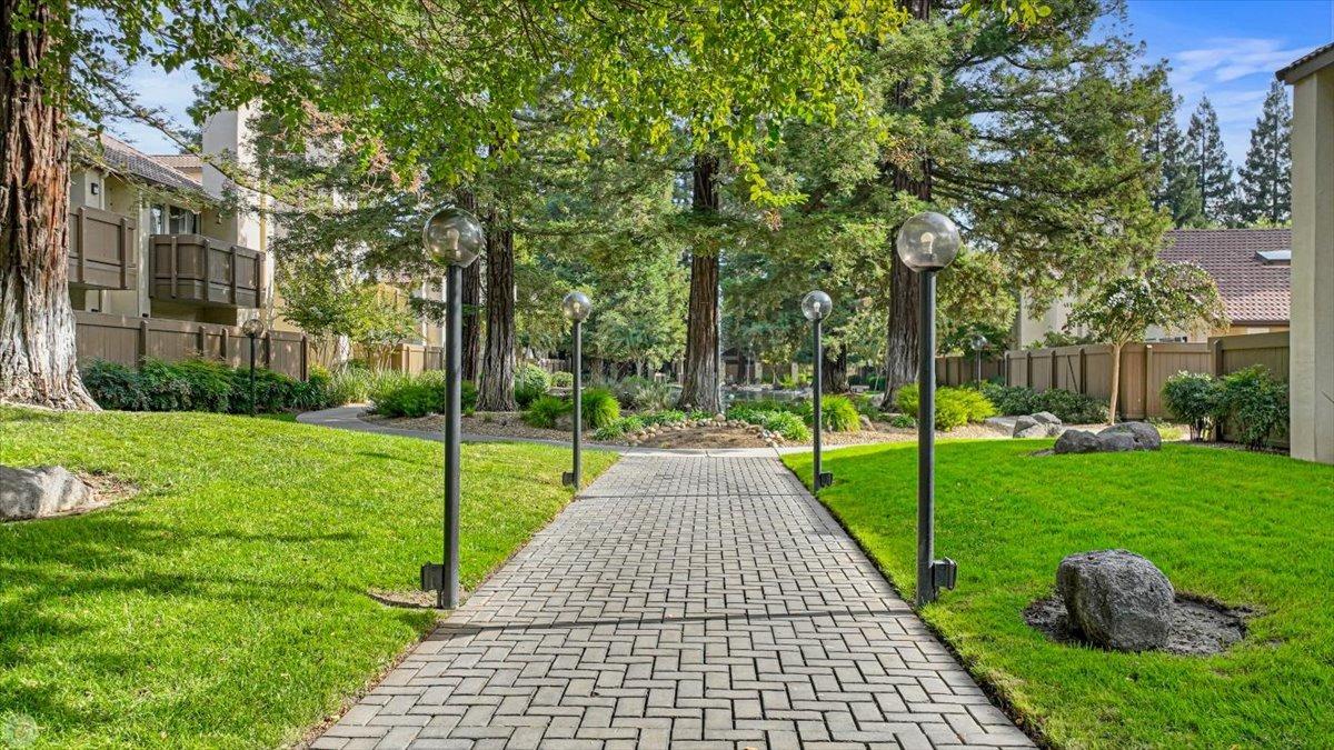 3701 Colonial Dr #23, Modesto, CA 95356