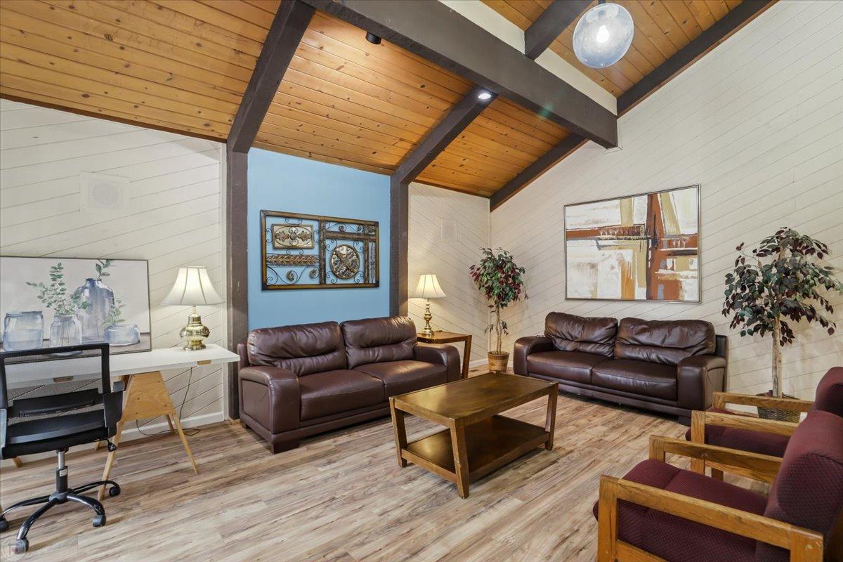 3701 Colonial Dr #23, Modesto, CA 95356