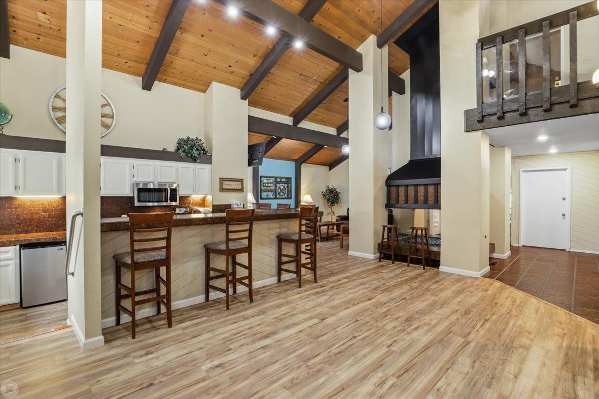 3701 Colonial Dr #23, Modesto, CA 95356