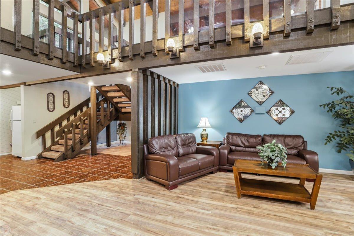 3701 Colonial Dr #23, Modesto, CA 95356