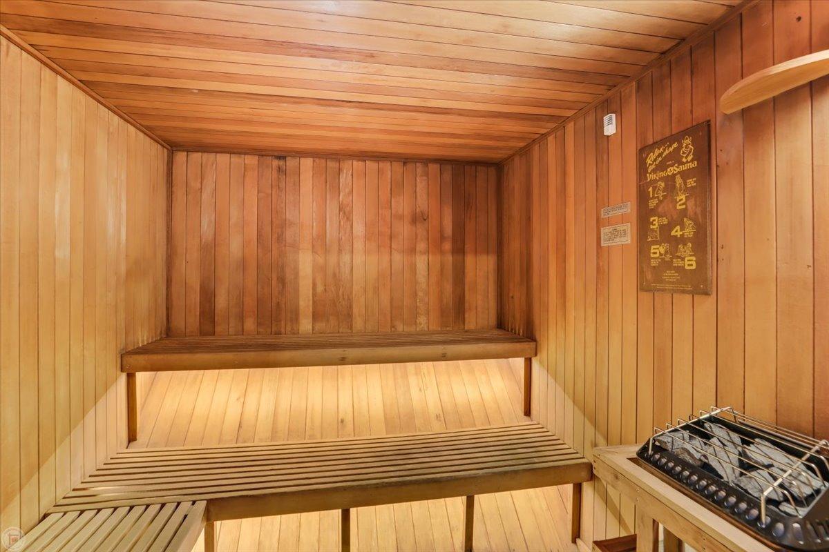 3701 Colonial Dr #23, Modesto, CA 95356