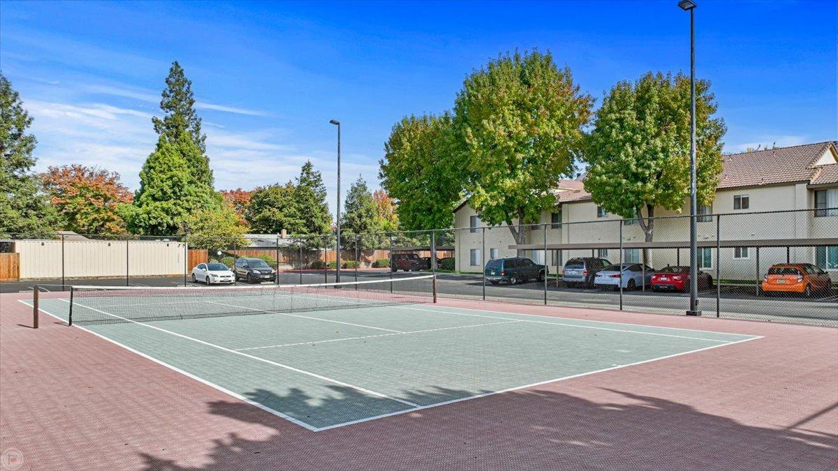 3701 Colonial Dr #23, Modesto, CA 95356