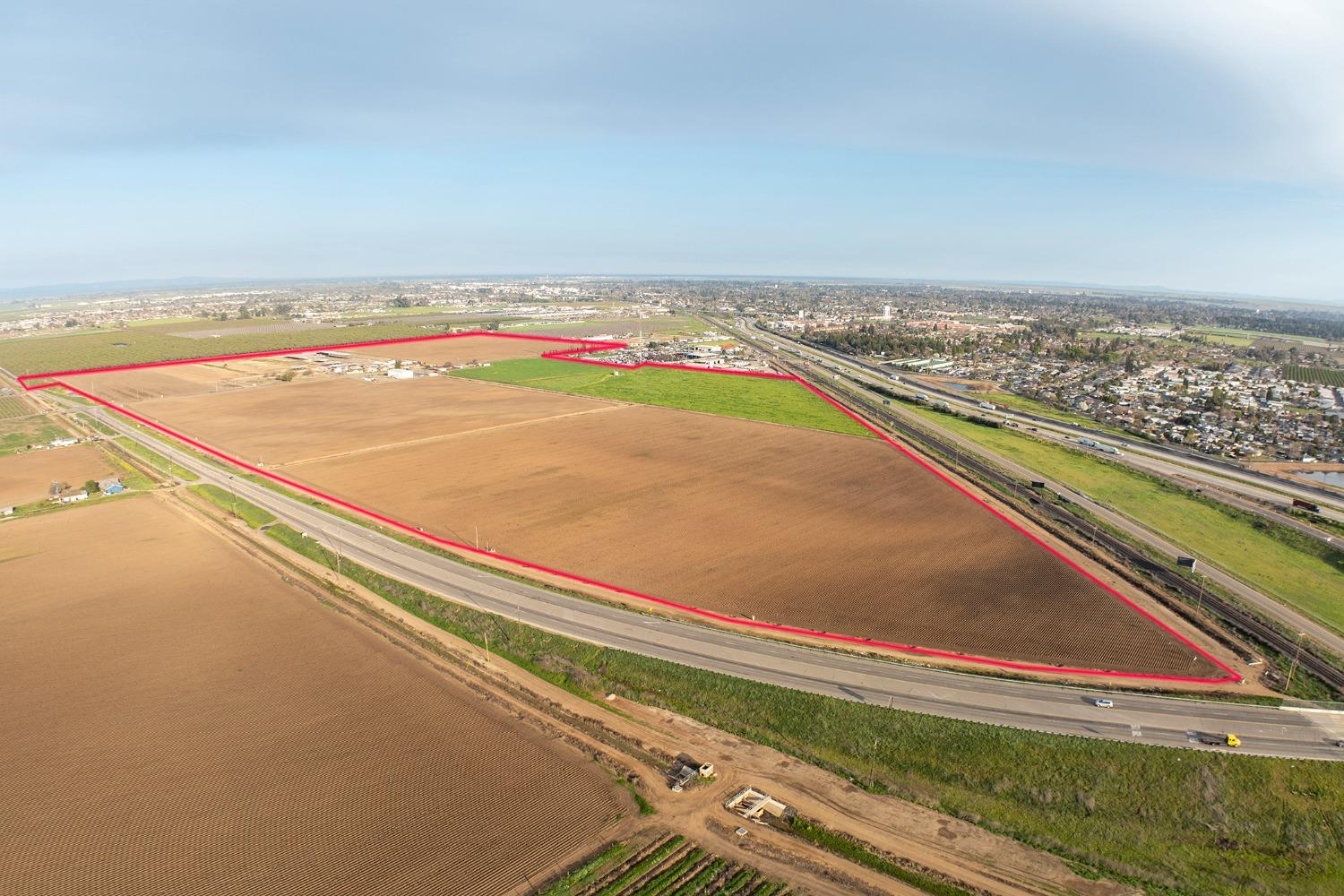 1515 E Mission Ave, Merced, CA 95341