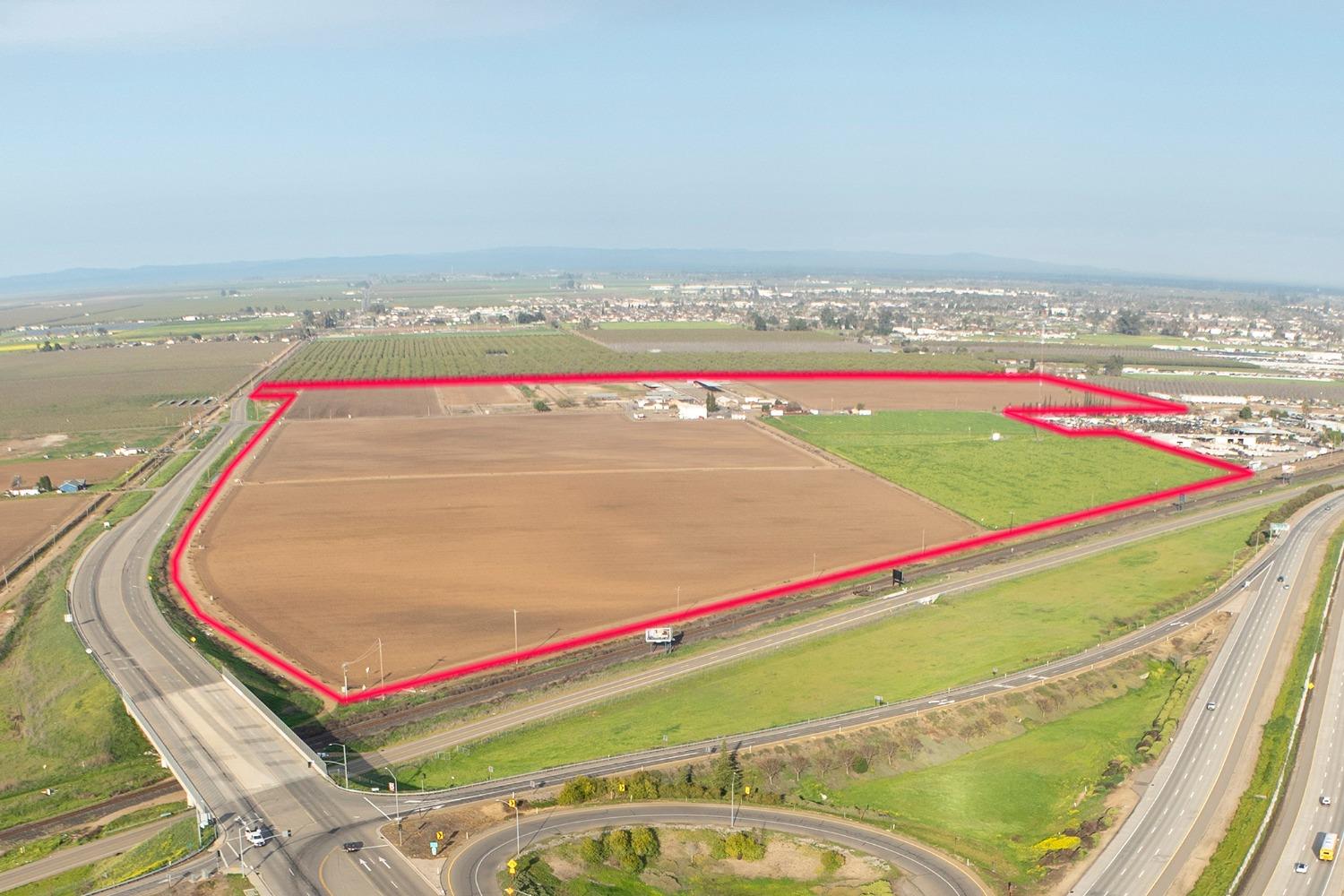 1515 E Mission Ave, Merced, CA 95341