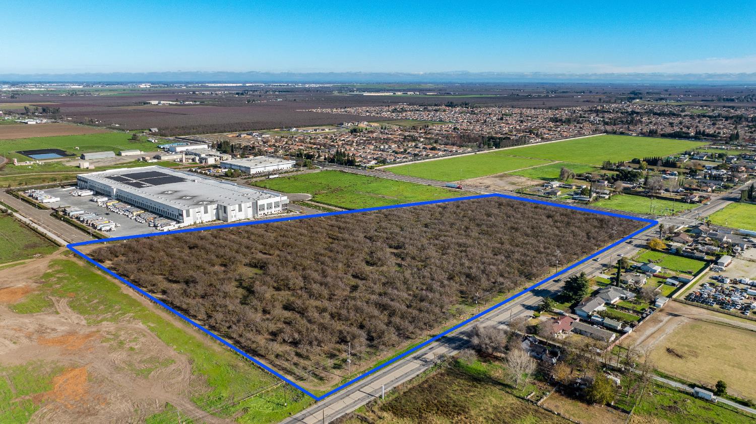 2105 N Airport Way, Manteca, CA 95336