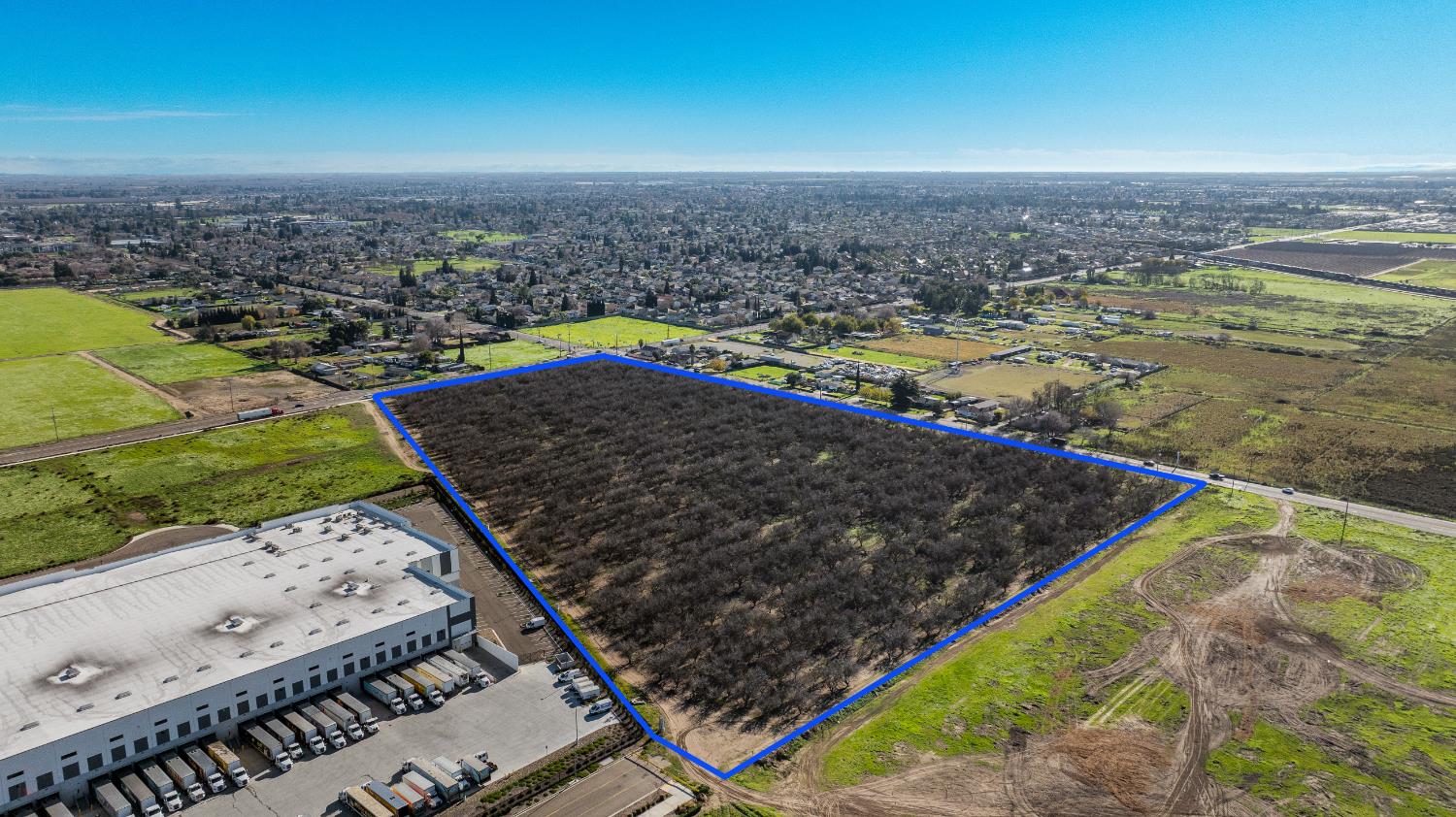 2105 N Airport Way, Manteca, CA 95336