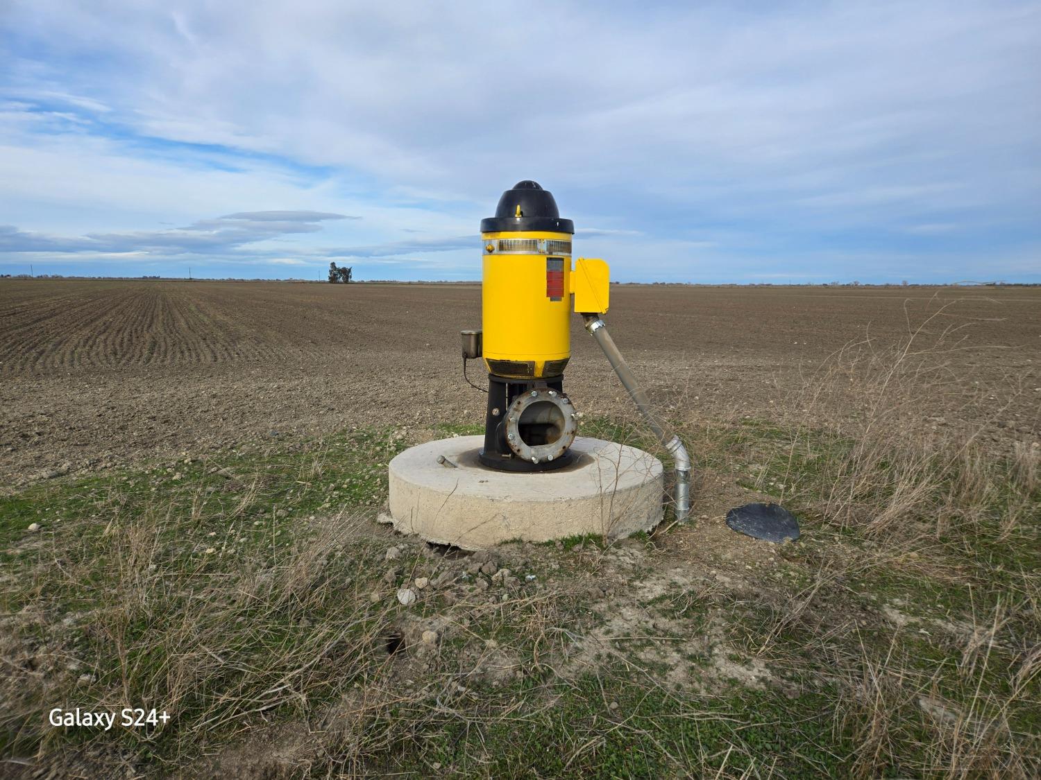 17490 Mercy Springs Rd, Los Banos, CA 93635