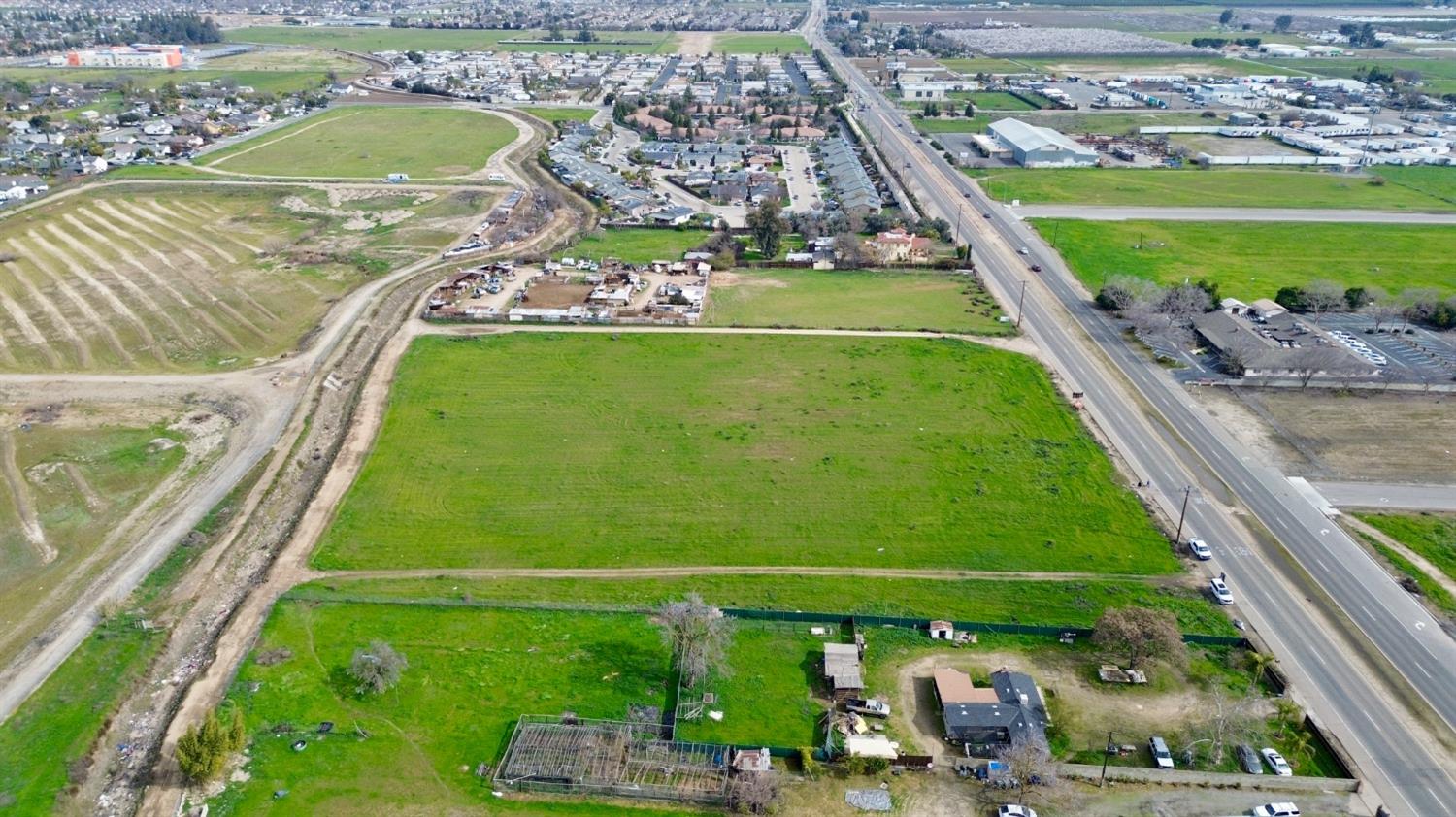 4865 E Jensen Ave, Fresno, CA 93725