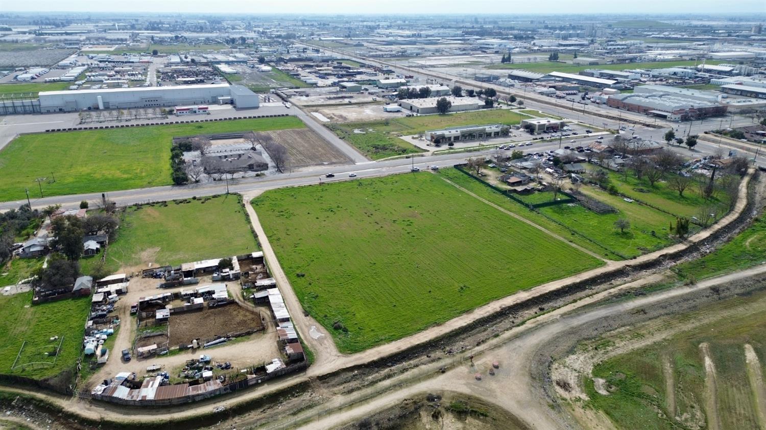 4865 E Jensen Ave, Fresno, CA 93725