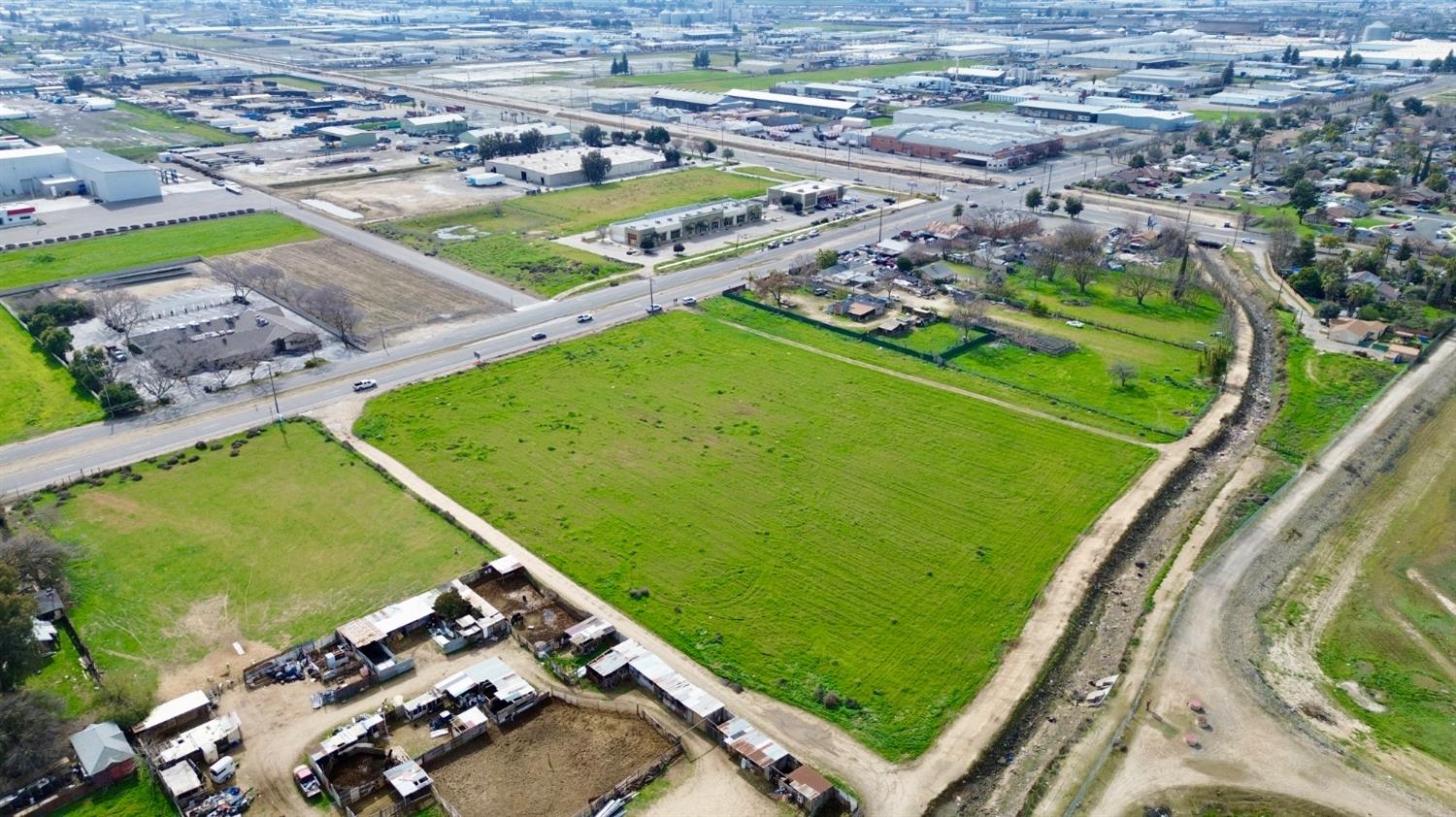 4865 E Jensen Ave, Fresno, CA 93725