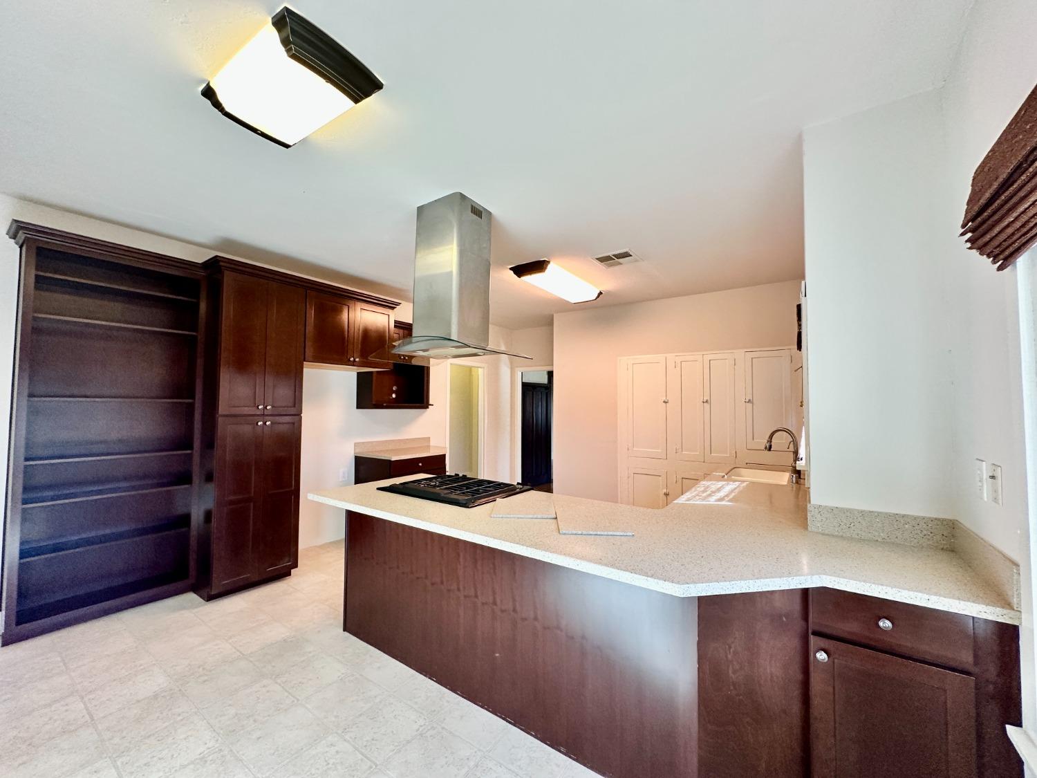 1059 Q St, Newman, CA 95360