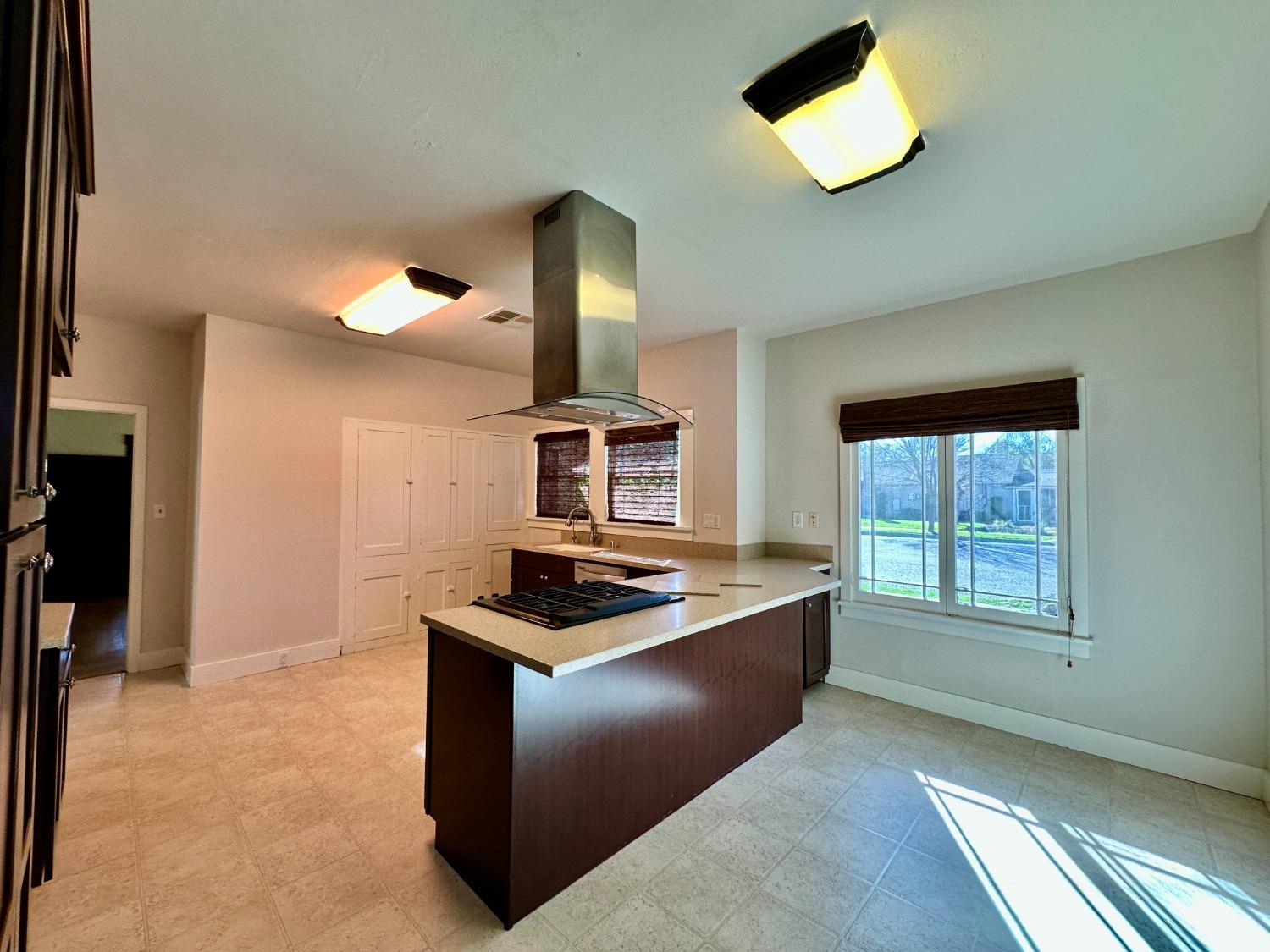 1059 Q St, Newman, CA 95360