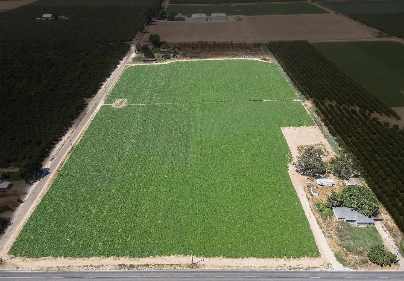 2617 Lincoln Blvd, Livingston, CA 95334