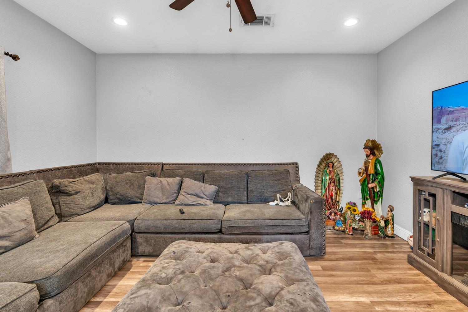 509 Kerr Ave, Modesto, CA 95354