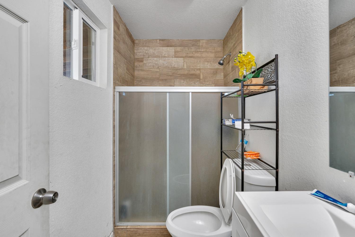 509 Kerr Ave, Modesto, CA 95354