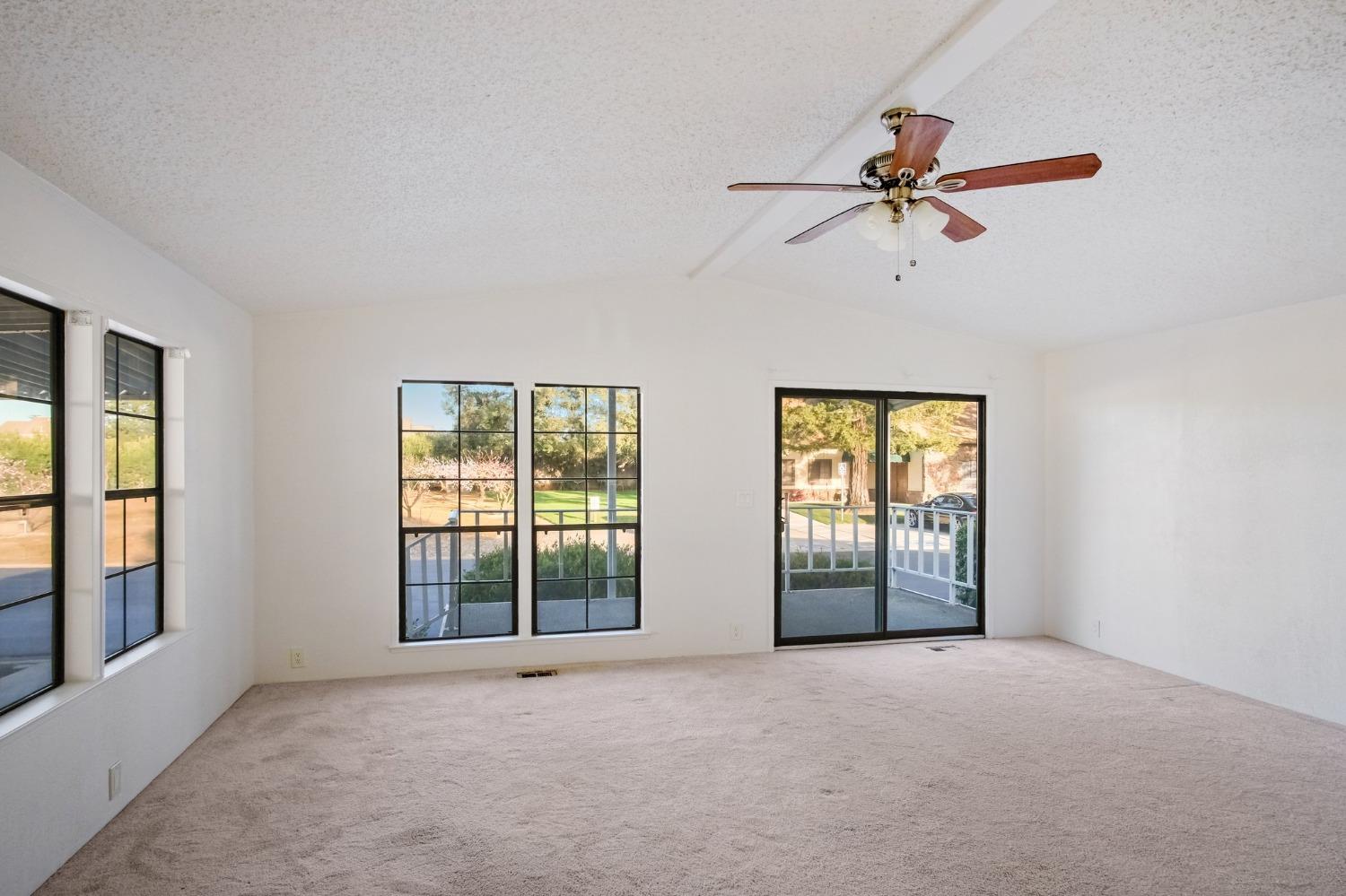 1500 Held Dr #103, Modesto, CA 95355